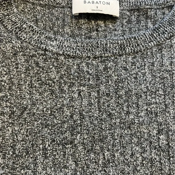 Aritzia Crop Sweater - Picture 2 of 2